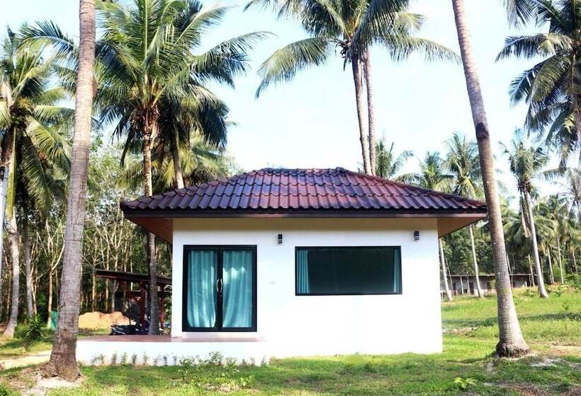پانسیون The Lodge At Koh Kood