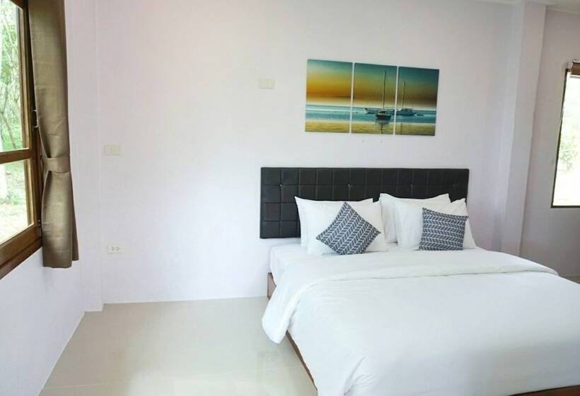 پانسیون The Lodge At Koh Kood