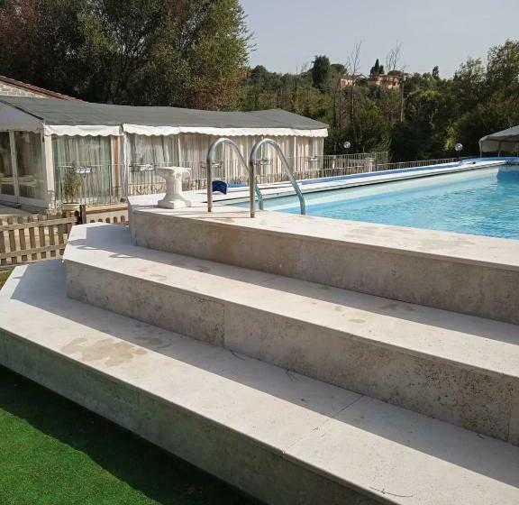 펜션 Villa Paradise Resort