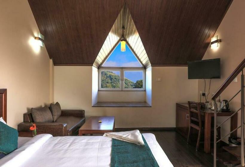 Shola Crown Resort, Munnar