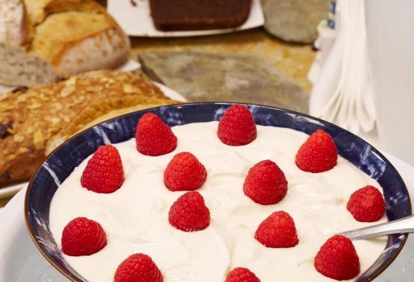 Отель Aigue Marine