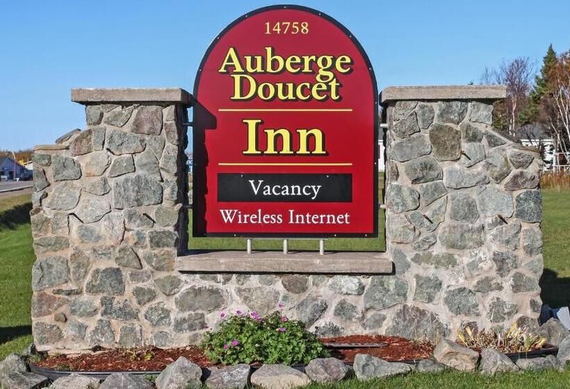 فندق صغير Auberge Doucet Inn