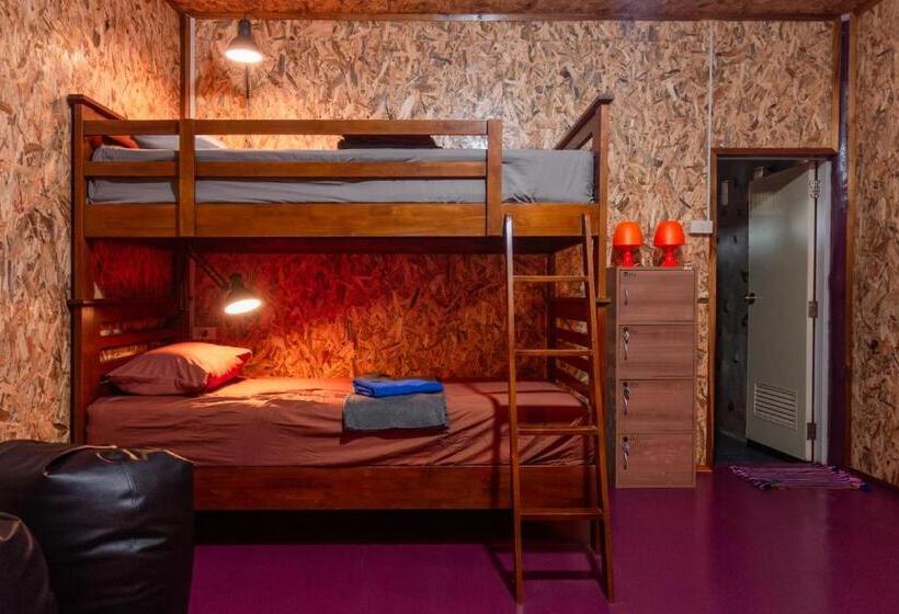 הוסטל Bb Dorm Koh Kood