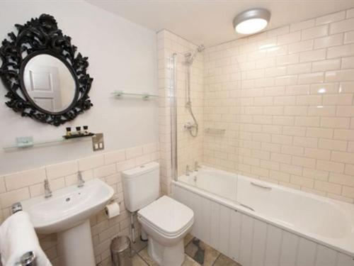 旅馆 Crown & Horns