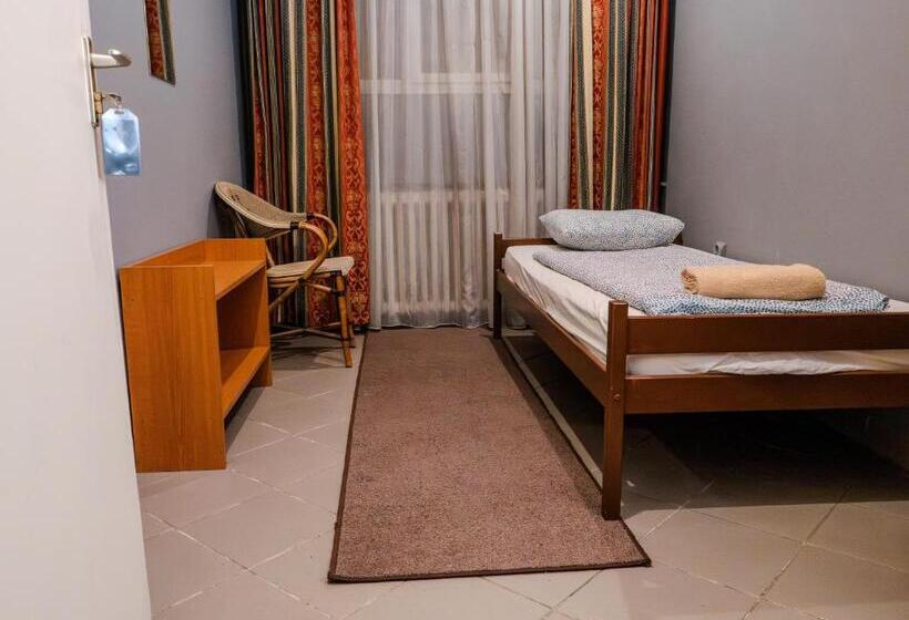 هاستل Deep Guest House