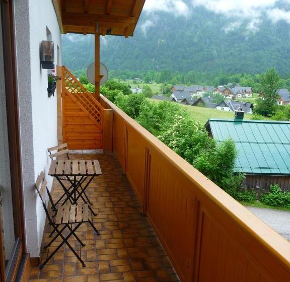 住宿加早餐  Haus Salzkammergut