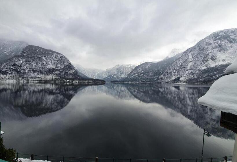 住宿加早餐  Haus Salzkammergut