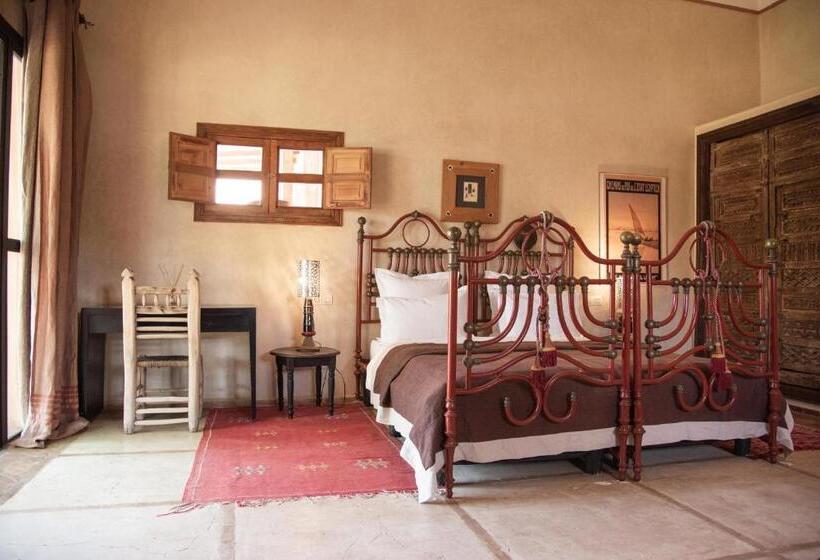 تختخواب و صبحانه Jnane Allia