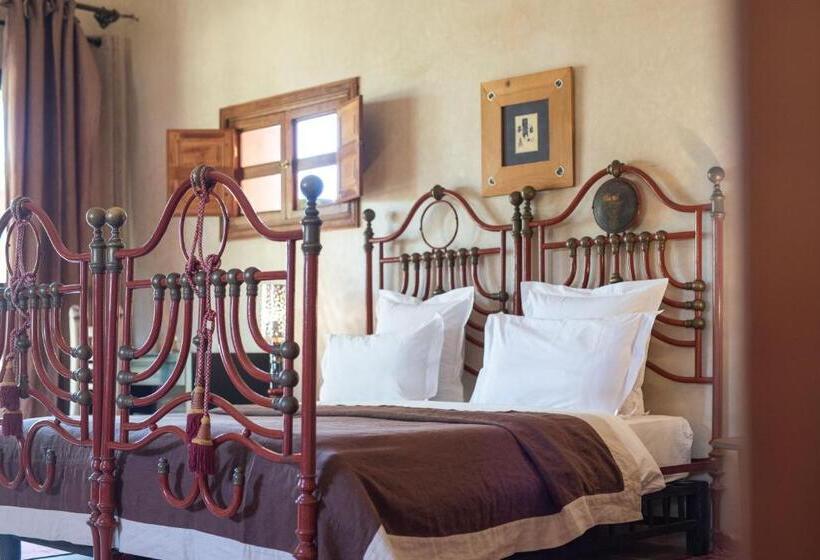 تختخواب و صبحانه Jnane Allia