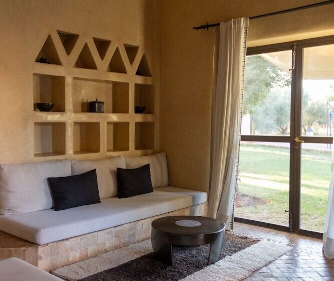 تختخواب و صبحانه Jnane Allia