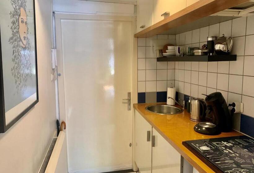 تختخواب و صبحانه Jordan Canal Studio