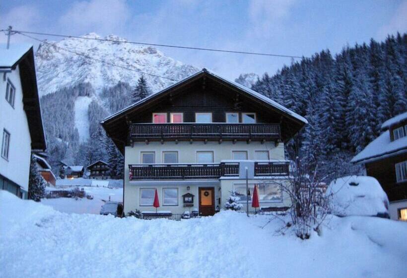 مبيت وإفطار Pension Haus Maria