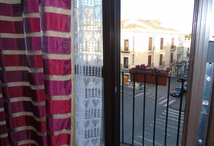 ベッドアンドブレックファースト Phenicusa