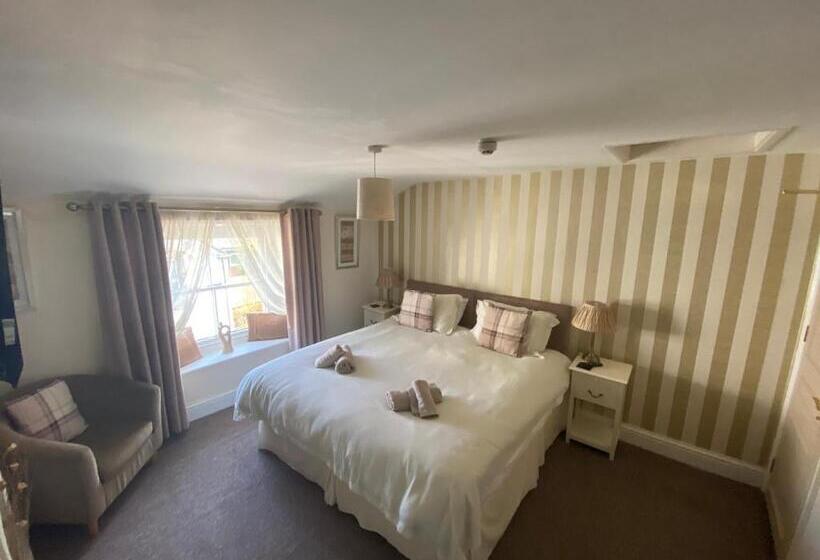 ベッドアンドブレックファースト The Queens