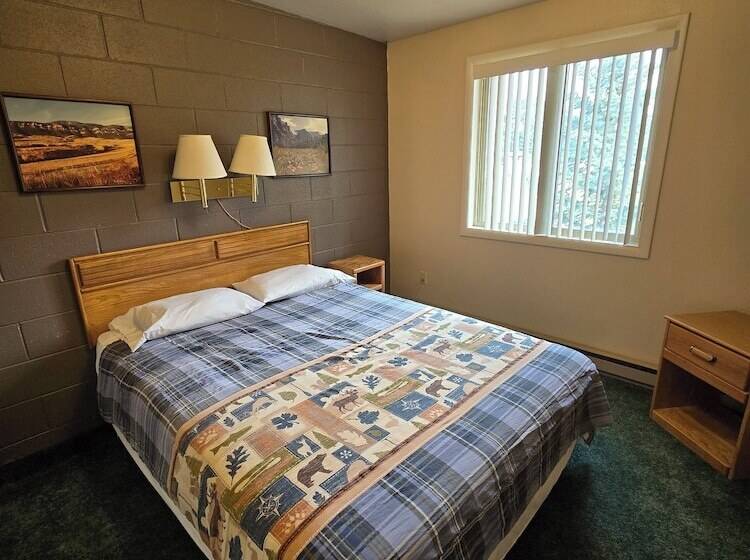 Chateau Rouge Condominiums