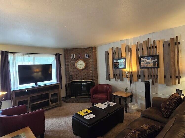 Chateau Rouge Condominiums