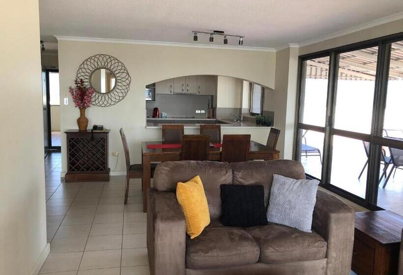 Coral Towers Holiday Suites