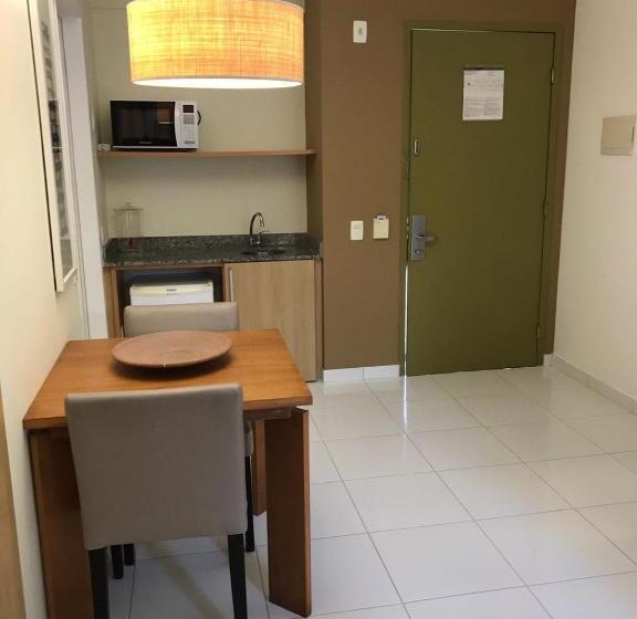 Flat Beach Class Muro Alto 1107