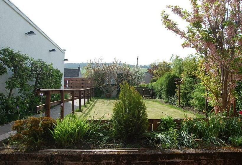 בית מלון כפרי Auld Cross Keys Inn