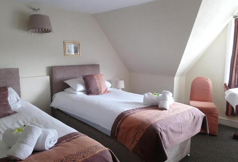 בית מלון כפרי Auld Cross Keys Inn