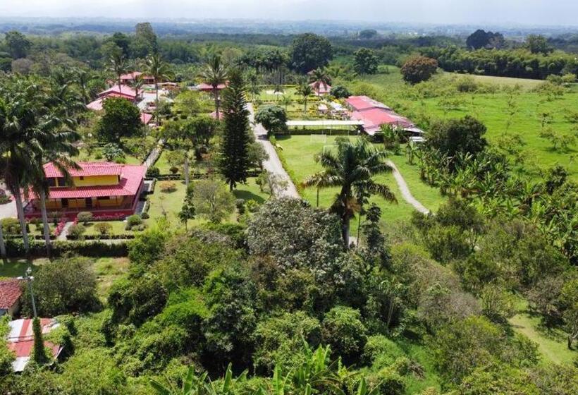 호텔 Campestre Los Tucanes