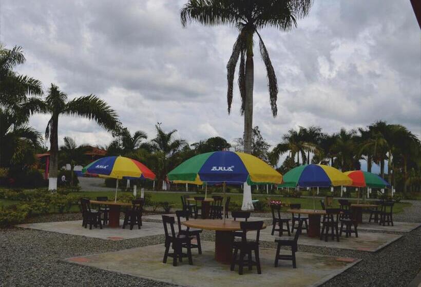 호텔 Campestre Los Tucanes