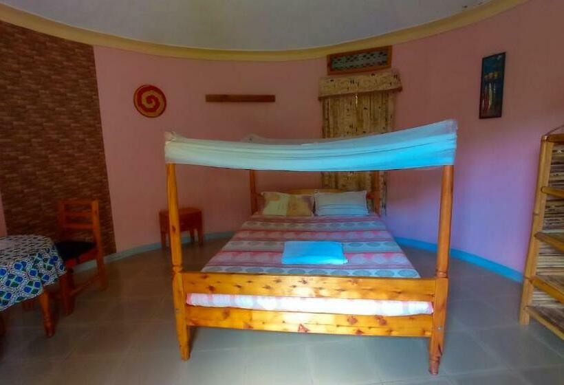 هتل Crater Bay Cottages