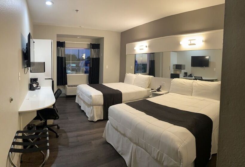 Отель Crystal Inn