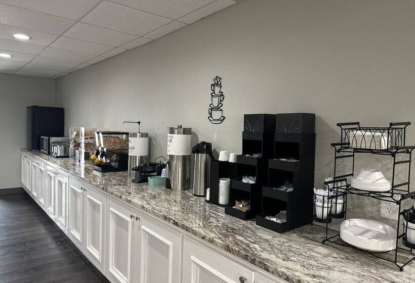 Отель Crystal Inn