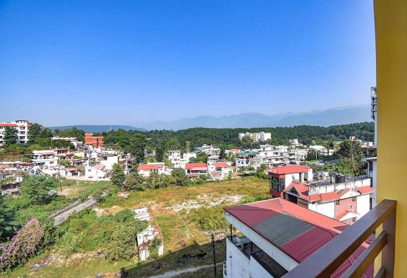 ホテル Fabexpress Bzoie Heritage