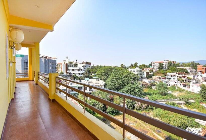 ホテル Fabexpress Bzoie Heritage