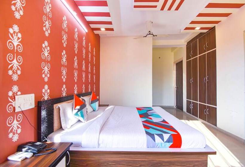 ホテル Fabexpress Bzoie Heritage