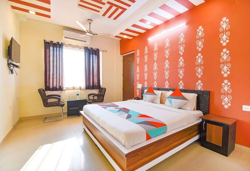 ホテル Fabexpress Bzoie Heritage