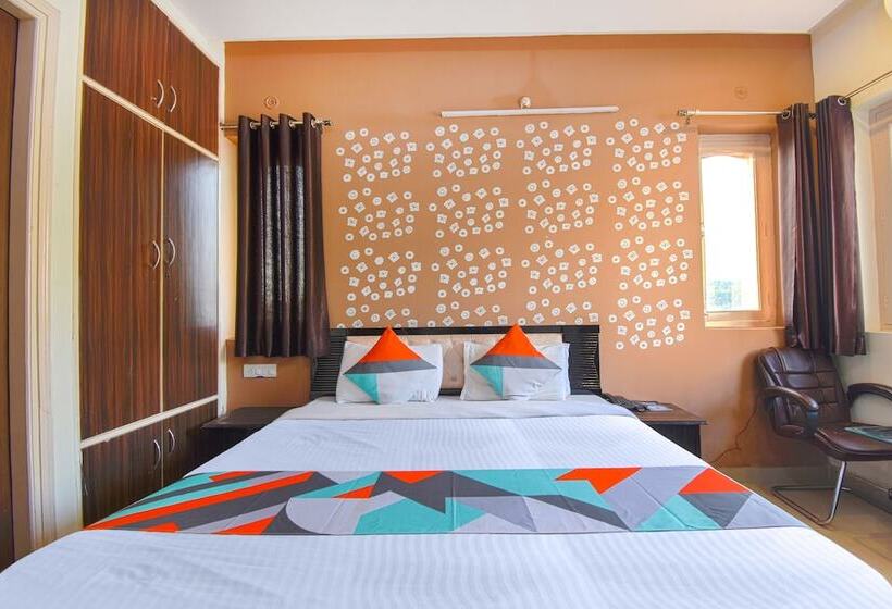 ホテル Fabexpress Bzoie Heritage