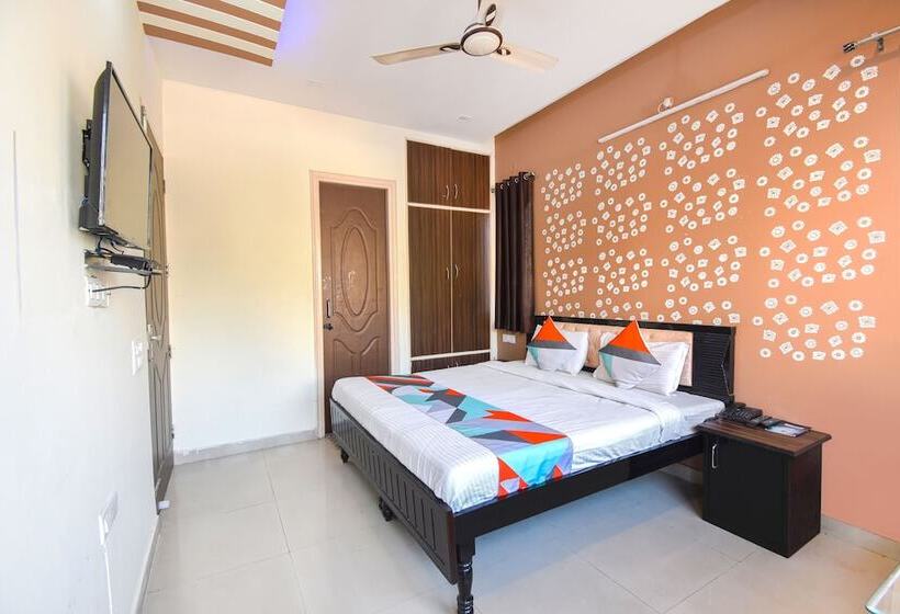 ホテル Fabexpress Bzoie Heritage