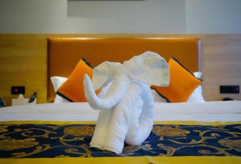 בית מלון כפרי Green Tree Inn Express Tangshan Yueting County Bus Station