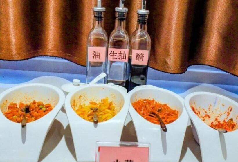 בית מלון כפרי Greentree Inn Express Yingtan Yujiang Railway Station