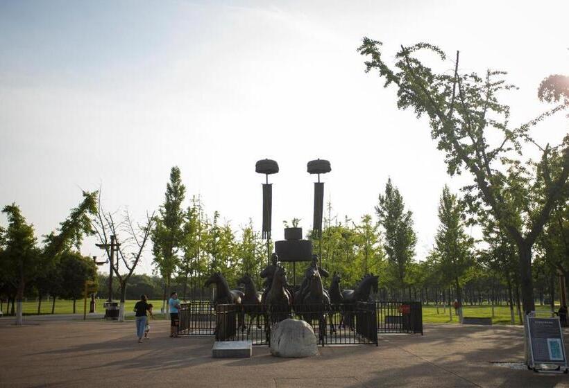 فندق Home Inn Xi'an South Taihua Road Daming Palace Relics Park