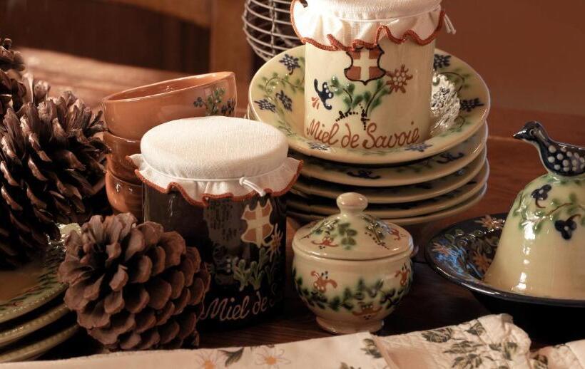 Отель Hôtel Saint Martin