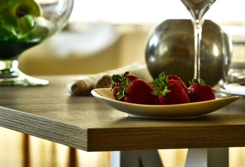 בית מלון כפרי Il Cascinalenuovo