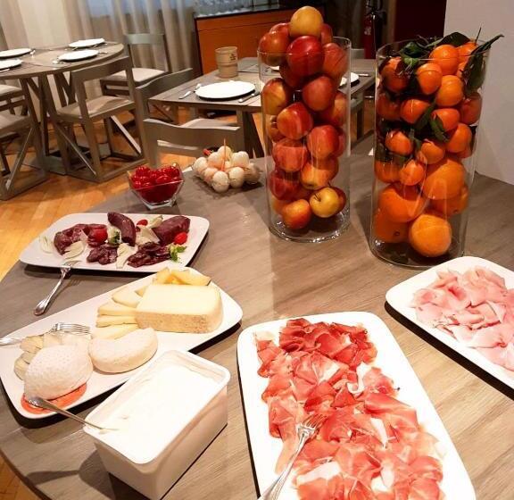 בית מלון כפרי Il Cascinalenuovo