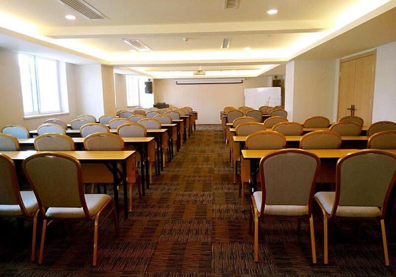 酒店 Ji  Xi An South Railway Station Municipal Government