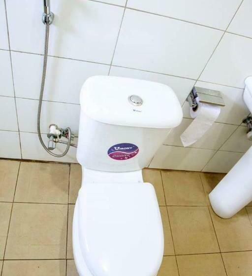 هتل Jojo's Palace Annex