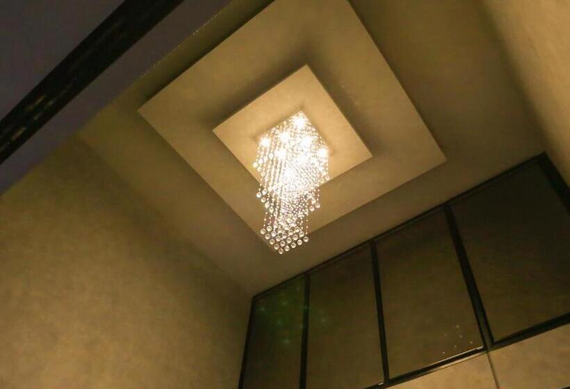 בית מלון כפרי Khonkaen Residence