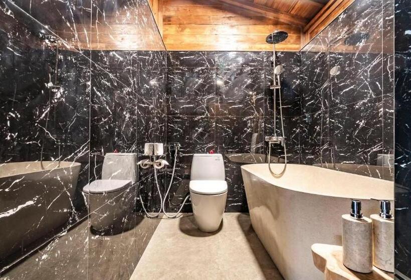 בית מלון כפרי Kirani Joglo Villa Bali By Mahaputra