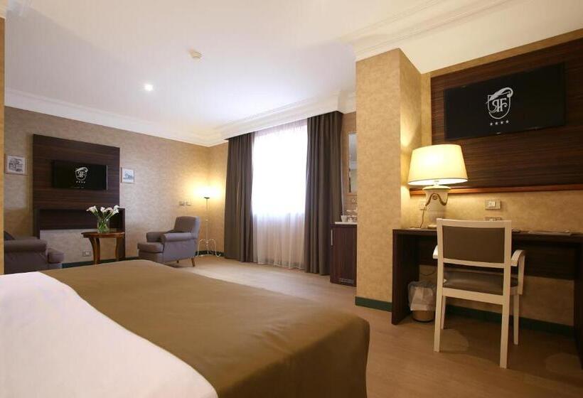 فندق Relais La Fattoria