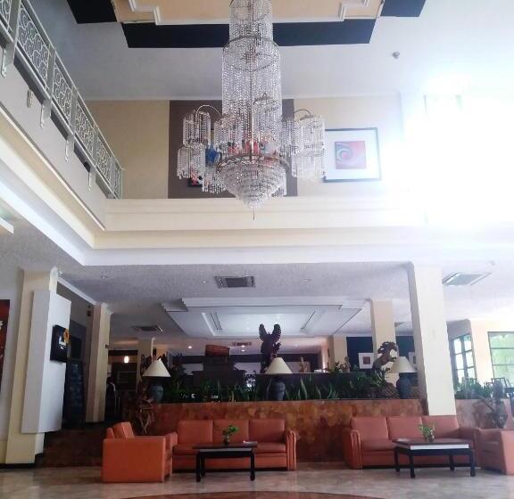 酒店 Sofia Juanda Surabaya