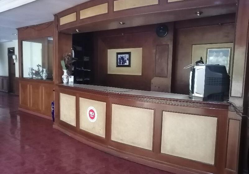 酒店 Super Oyo 90382  Sarah Sukabumi