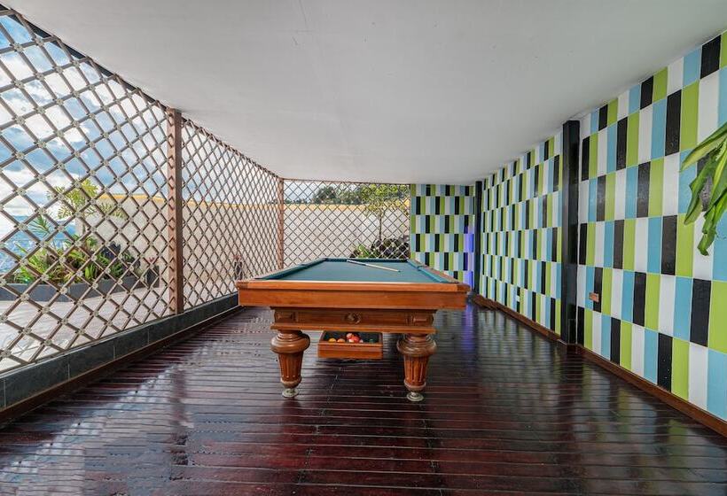 فندق The Icon Resort