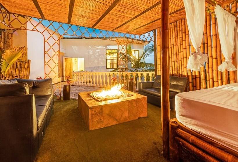 فندق The Icon Resort